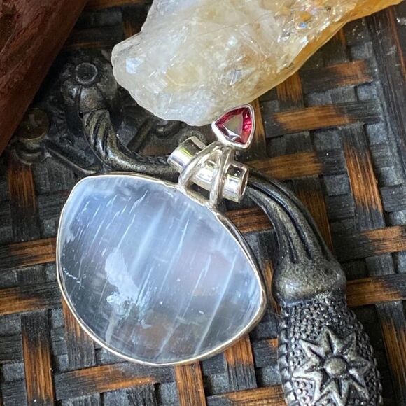 Selenite & Garnet Sterling Silver Pendant - Picture 7 of 9